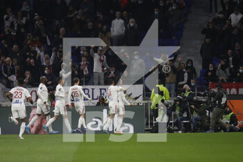 12/02/2022 - Lucas PAQUETA of Lyon and Leo DUBOIS of Lyon during the French championship Ligue 1 football match between Olympique Lyonnais and OGC Nice on February 12, 2022 at Groupama stadium in Decines-Charpieu near Lyon, France - OLYMPIQUE LYONNAIS VS OGC NICE - FRENCH LIGUE 1 - CALCIO