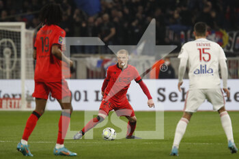 12/02/2022 - Melvin BARD of Niceduring the French championship Ligue 1 football match between Olympique Lyonnais and OGC Nice on February 12, 2022 at Groupama stadium in Decines-Charpieu near Lyon, France - OLYMPIQUE LYONNAIS VS OGC NICE - FRENCH LIGUE 1 - CALCIO