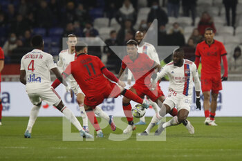 12/02/2022 - Amine GOUIRI of Nice and Tanguy NDOMBELE of Lyon and Mario LEMINA of Nice during the French championship Ligue 1 football match between Olympique Lyonnais and OGC Nice on February 12, 2022 at Groupama stadium in Decines-Charpieu near Lyon, France - OLYMPIQUE LYONNAIS VS OGC NICE - FRENCH LIGUE 1 - CALCIO