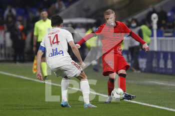 12/02/2022 - Melvin BARD of Nice and Leo DUBOIS of Lyon during the French championship Ligue 1 football match between Olympique Lyonnais and OGC Nice on February 12, 2022 at Groupama stadium in Decines-Charpieu near Lyon, France - OLYMPIQUE LYONNAIS VS OGC NICE - FRENCH LIGUE 1 - CALCIO