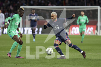 27/02/2022 - Neymar Jr of PSG, Falaye Sacko of Saint-Etienne (left) during the French championship Ligue 1 football match between Paris Saint-Germain (PSG) and AS Saint-Etienne (ASSE) on February 26, 2022 at Parc des Princes stadium in Paris, France - PARIS SAINT-GERMAIN (PSG) VS AS SAINT-ETIENNE (ASSE) - FRENCH LIGUE 1 - CALCIO