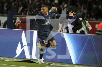 27/02/2022 - Kylian Mbappe of PSG celebrates his second goal during the French championship Ligue 1 football match between Paris Saint-Germain (PSG) and AS Saint-Etienne (ASSE) on February 26, 2022 at Parc des Princes stadium in Paris, France - PARIS SAINT-GERMAIN (PSG) VS AS SAINT-ETIENNE (ASSE) - FRENCH LIGUE 1 - CALCIO