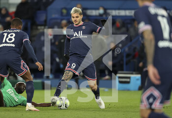 27/02/2022 - Mauro Icardi of PSG during the French championship Ligue 1 football match between Paris Saint-Germain (PSG) and AS Saint-Etienne (ASSE) on February 26, 2022 at Parc des Princes stadium in Paris, France - PARIS SAINT-GERMAIN (PSG) VS AS SAINT-ETIENNE (ASSE) - FRENCH LIGUE 1 - CALCIO