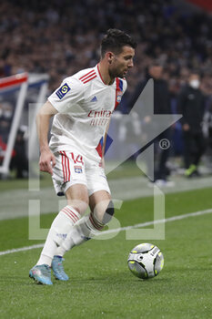 27/02/2022 - Leo DUBOIS of Lyon during the French championship Ligue 1 football match between Olympique Lyonnais (Lyon) and LOSC Lille on February 27, 2022 at Groupama stadium in Decines-Charpieu near Lyon, France - OLYMPIQUE LYONNAIS (LYON) VS LOSC LILLE - FRENCH LIGUE 1 - CALCIO