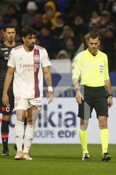 27/02/2022 - Referee Clement TURPIN during the French championship Ligue 1 football match between Olympique Lyonnais (Lyon) and LOSC Lille on February 27, 2022 at Groupama stadium in Decines-Charpieu near Lyon, France - OLYMPIQUE LYONNAIS (LYON) VS LOSC LILLE - FRENCH LIGUE 1 - CALCIO