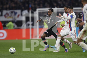 27/02/2022 - Renato LUZ SANCHES of Lille and Houssem AOUAR of Lyon during the French championship Ligue 1 football match between Olympique Lyonnais (Lyon) and LOSC Lille on February 27, 2022 at Groupama stadium in Decines-Charpieu near Lyon, France - OLYMPIQUE LYONNAIS (LYON) VS LOSC LILLE - FRENCH LIGUE 1 - CALCIO