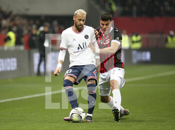 2022-03-05 - Neymar Jr of PSG, Flavius Daniliuc of Nice during the French championship Ligue 1 football match between OGC Nice (OGCN) and Paris Saint-Germain (PSG) on March 5, 2022 at Allianz Riviera stadium in Nice, France - OGC NICE (OGCN) VS PARIS SAINT-GERMAIN (PSG) - FRENCH LIGUE 1 - SOCCER
