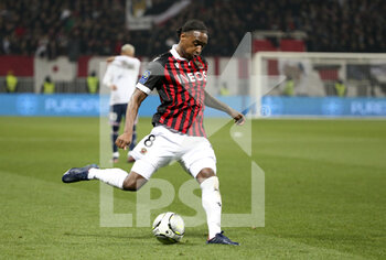 2022-03-05 - Pablo Rosario of Nice during the French championship Ligue 1 football match between OGC Nice (OGCN) and Paris Saint-Germain (PSG) on March 5, 2022 at Allianz Riviera stadium in Nice, France - OGC NICE (OGCN) VS PARIS SAINT-GERMAIN (PSG) - FRENCH LIGUE 1 - SOCCER