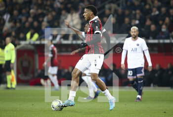 2022-03-05 - Jean-Clair Todibo of Nice during the French championship Ligue 1 football match between OGC Nice (OGCN) and Paris Saint-Germain (PSG) on March 5, 2022 at Allianz Riviera stadium in Nice, France - OGC NICE (OGCN) VS PARIS SAINT-GERMAIN (PSG) - FRENCH LIGUE 1 - SOCCER