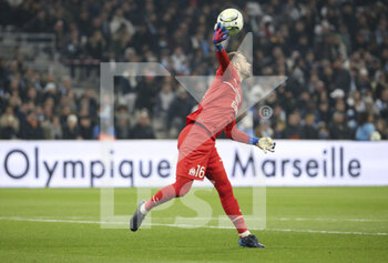 2022-03-06 - Goalkeeper of Marseille Pau Lopez during the French championship Ligue 1 football match between Olympique de Marseille (OM) and AS Monaco (ASM) on March 6, 2022 at Velodrome stadium in Marseille, France - OLYMPIQUE DE MARSEILLE (OM) VS AS MONACO (ASM) - FRENCH LIGUE 1 - SOCCER