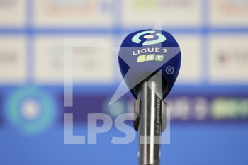 12/03/2022 - Microphone Ligue 2 during the French championship Ligue 2 football match between USL Dunkerque and Pau FC on March 12, 2022 at Marcel Tribut stadium in Dunkerque, France - USL DUNKERQUE VS PAU FC - FRENCH LIGUE 1 - CALCIO