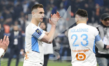 20/03/2022 - Arkadiusz Milik of Marseille and teammates celebrate the victory with their supporters following the French championship Ligue 1 football match between Olympique de Marseille and OGC Nice on March 20, 2022 at Velodrome stadium in Marseille, France - OLYMPIQUE DE MARSEILLE VS OGC NICE - FRENCH LIGUE 1 - CALCIO