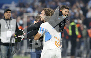 20/03/2022 - Matteo Guendouzi of Marseille celebrates the victory following the French championship Ligue 1 football match between Olympique de Marseille and OGC Nice on March 20, 2022 at Velodrome stadium in Marseille, France - OLYMPIQUE DE MARSEILLE VS OGC NICE - FRENCH LIGUE 1 - CALCIO