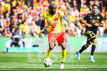 10/04/2022 - Seko FOFANA of Lens during the French championship Ligue 1 football match between RC Lens and OGC Nice on April 10, 2022 at Bollaert-Delelis stadium in Lens, France - RC LENS VS OGC NICE - FRENCH LIGUE 1 - CALCIO