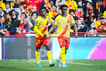 10/04/2022 - Arnaud KALIMUENDO of Lens celebrate his goal with David PEREIRA DA COSTA of Lens during the French championship Ligue 1 football match between RC Lens and OGC Nice on April 10, 2022 at Bollaert-Delelis stadium in Lens, France - RC LENS VS OGC NICE - FRENCH LIGUE 1 - CALCIO