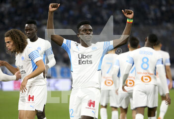 10/04/2022 - Bamba Dieng of Marseille celebrates his goal during the French championship Ligue 1 football match between Olympique de Marseille (OM) and Montpellier HSC (MHSC) on April 10, 2022 at Stade Velodrome in Marseille, France - OLYMPIQUE DE MARSEILLE (OM) VS MONTPELLIER HSC (MHSC) - FRENCH LIGUE 1 - CALCIO