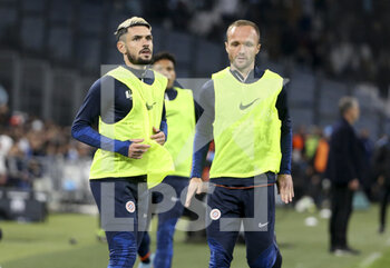 10/04/2022 - Former players of OM Remi Cabella and Valere Germain of Montpellier warm up during the French championship Ligue 1 football match between Olympique de Marseille (OM) and Montpellier HSC (MHSC) on April 10, 2022 at Stade Velodrome in Marseille, France - OLYMPIQUE DE MARSEILLE (OM) VS MONTPELLIER HSC (MHSC) - FRENCH LIGUE 1 - CALCIO