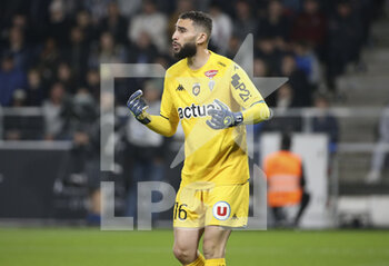 2022-04-20 - Goalkeeper of Angers Anthony Mandrea during the French championship Ligue 1 football match between SCO Angers and Paris Saint-Germain on April 20, 2022 at Raymond Kopa stadium in Angers, France - SCO ANGERS VS PARIS SAINT-GERMAIN - FRENCH LIGUE 1 - SOCCER