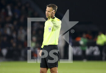 2022-04-20 - Referee Johan Hamel during the French championship Ligue 1 football match between SCO Angers and Paris Saint-Germain on April 20, 2022 at Raymond Kopa stadium in Angers, France - SCO ANGERS VS PARIS SAINT-GERMAIN - FRENCH LIGUE 1 - SOCCER