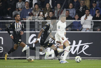 2022-04-20 - Kylian Mbappe of PSG during the French championship Ligue 1 football match between SCO Angers and Paris Saint-Germain on April 20, 2022 at Raymond Kopa stadium in Angers, France - SCO ANGERS VS PARIS SAINT-GERMAIN - FRENCH LIGUE 1 - SOCCER