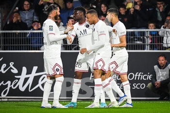 2022-04-20 - Kylian MBAPPE of PSG celebrate his goal with teammates during the French championship Ligue 1 football match between SCO Angers and Paris Saint-Germain on April 20, 2022 at Raymond Kopa stadium in Angers, France - SCO ANGERS VS PARIS SAINT-GERMAIN - FRENCH LIGUE 1 - SOCCER