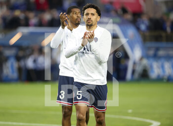 29/04/2022 - Marquinhos, Presnel Kimpembe of PSG salute the supporters during the French championship Ligue 1 football match between RC Strasbourg Alsace (RCSA) and Paris Saint-Germain (PSG) on April 29, 2022 at Stade de La Meinau in Strasbourg, France - RC STRASBOURG VS PARIS SAINT-GERMAIN - FRENCH LIGUE 1 - CALCIO
