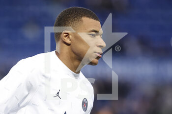 29/04/2022 - Kylian Mbappe of PSG during the French championship Ligue 1 football match between RC Strasbourg Alsace (RCSA) and Paris Saint-Germain (PSG) on April 29, 2022 at Stade de La Meinau in Strasbourg, France - RC STRASBOURG VS PARIS SAINT-GERMAIN - FRENCH LIGUE 1 - CALCIO