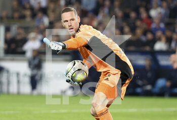 29/04/2022 - Goalkeeper of Strasbourg Matz Sels during the French championship Ligue 1 football match between RC Strasbourg Alsace (RCSA) and Paris Saint-Germain (PSG) on April 29, 2022 at Stade de La Meinau in Strasbourg, France - RC STRASBOURG VS PARIS SAINT-GERMAIN - FRENCH LIGUE 1 - CALCIO