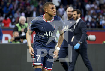 08/05/2022 - Kylian Mbappe of PSG during the French championship Ligue 1 football match between Paris Saint-Germain and ESTAC Troyes on May 8, 2022 at Parc des Princes stadium in Paris, France - PARIS SAINT-GERMAIN VS ESTAC TROYES - FRENCH LIGUE 1 - CALCIO