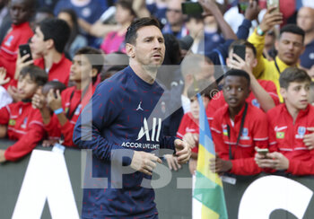 2022-05-21 - Lionel Messi of PSG during the French championship Ligue 1 football match between Paris Saint-Germain (PSG) and FC Metz on May 21, 2022 at Parc des Princes stadium in Paris, France - PARIS SAINT-GERMAIN (PSG) VS FC METZ - FRENCH LIGUE 1 - SOCCER
