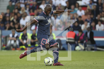 2022-05-21 - Danilo Pereira of PSG during the French championship Ligue 1 football match between Paris Saint-Germain (PSG) and FC Metz on May 21, 2022 at Parc des Princes stadium in Paris, France - PARIS SAINT-GERMAIN (PSG) VS FC METZ - FRENCH LIGUE 1 - SOCCER