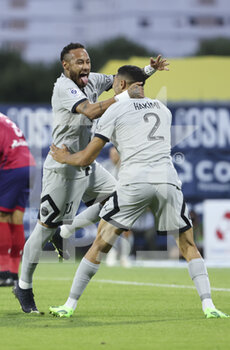 2022-08-06 - Neymar Jr of PSG celebrates his goal with Achraf Hakimi of PSG during the French championship Ligue 1 football match between Clermont Foot 63 and Paris Saint-Germain (PSG) on August 6, 2022 at Stade Gabriel Montpied in Clermont-Ferrand, France - FOOTBALL - FRENCH CHAMP - CLERMONT V PARIS SG - FRENCH LIGUE 1 - SOCCER