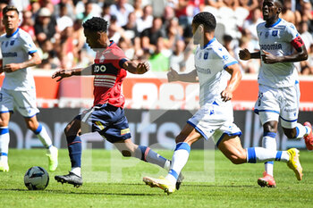 FOOTBALL - FRENCH CHAMP - LILLE v AUXERRE - FRENCH LIGUE 1 - SOCCER