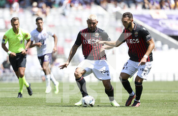 07/08/2022 - Andy Delort, Amine Gouiri of Nice during the French championship Ligue 1 football match between Toulouse FC (TFC) and OGC Nice (OGCN) on August 7, 2022 at the Stadium in Toulouse, France - FOOTBALL - FRENCH CHAMP - TOULOUSE V NICE - FRENCH LIGUE 1 - CALCIO