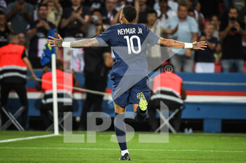 2022-08-13 - NEYMAR JR of PSG celebrates his goal during the French championship Ligue 1 football match between Paris Saint-Germain and Montpellier HSC on August 13, 2022 at Parc des Princes stadium in Paris, France - FOOTBALL - FRENCH CHAMP - PARIS SG V MONTPELLIER - FRENCH LIGUE 1 - SOCCER