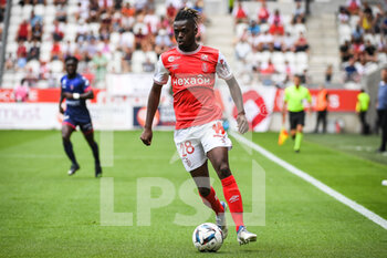 14/08/2022 - Banzouzi (Bradley) LOCKO of Reims during the French championship Ligue 1 football match between Stade de Reims and Clermont Foot 63 on August 14, 2022 at Auguste Delaune stadium in Reims, France - FOOTBALL - FRENCH CHAMP - REIMS V CLERMONT - FRENCH LIGUE 1 - CALCIO