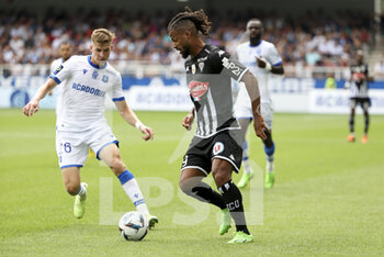 14/08/2022 - Lois Diony of Angers, Paul Joly of Auxerre (left) during the French championship Ligue 1 football match between AJ Auxerre (AJA) and Angers SCO on August 14, 2022 at Stade Abbe Deschamps in Auxerre, France - FOOTBALL - FRENCH CHAMP - AUXERRE V ANGERS - FRENCH LIGUE 1 - CALCIO