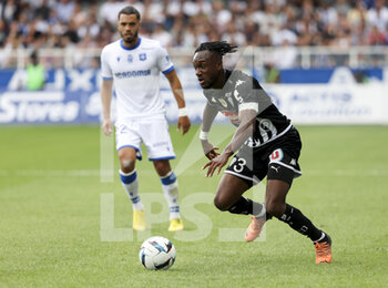 14/08/2022 - Souleyman Doumbia of Angers during the French championship Ligue 1 football match between AJ Auxerre (AJA) and Angers SCO on August 14, 2022 at Stade Abbe Deschamps in Auxerre, France - FOOTBALL - FRENCH CHAMP - AUXERRE V ANGERS - FRENCH LIGUE 1 - CALCIO