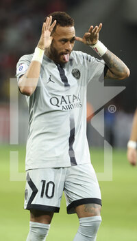 2022-08-21 - Neymar Jr of PSG celebrates his first goal during the French championship Ligue 1 football match between LOSC Lille and Paris Saint-Germain on August 21, 2022 at Stade Pierre Mauroy in Villeneuve-d'Ascq near Lille, France - FOOTBALL - FRENCH CHAMP - LILLE V PARIS SG - FRENCH LIGUE 1 - SOCCER