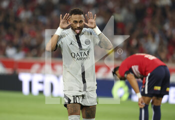 2022-08-21 - Neymar Jr of PSG celebrates his second goal during the French championship Ligue 1 football match between LOSC Lille and Paris Saint-Germain on August 21, 2022 at Stade Pierre Mauroy in Villeneuve-d'Ascq near Lille, France - FOOTBALL - FRENCH CHAMP - LILLE V PARIS SG - FRENCH LIGUE 1 - SOCCER