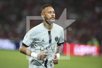 2022-08-21 - Neymar Jr of PSG during the French championship Ligue 1 football match between LOSC Lille and Paris Saint-Germain on August 21, 2022 at Stade Pierre Mauroy in Villeneuve-d'Ascq near Lille, France - FOOTBALL - FRENCH CHAMP - LILLE V PARIS SG - FRENCH LIGUE 1 - SOCCER