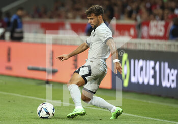 2022-08-21 - Juan Bernat of PSG during the French championship Ligue 1 football match between LOSC Lille and Paris Saint-Germain on August 21, 2022 at Stade Pierre Mauroy in Villeneuve-d'Ascq near Lille, France - FOOTBALL - FRENCH CHAMP - LILLE V PARIS SG - FRENCH LIGUE 1 - SOCCER