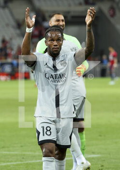 2022-08-21 - Renato Sanches of PSG celebrates the victory following the French championship Ligue 1 football match between LOSC Lille and Paris Saint-Germain on August 21, 2022 at Stade Pierre Mauroy in Villeneuve-d'Ascq near Lille, France - FOOTBALL - FRENCH CHAMP - LILLE V PARIS SG - FRENCH LIGUE 1 - SOCCER