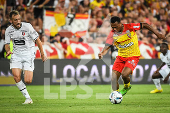 2022-08-27 - Flavien TAIT of Rennes and Lois OPENDA of Lens during the French championship Ligue 1 football match between RC Lens and Stade Rennais (Rennes) on August 27, 2022 at Bollaert-Delelis stadium in Lens, France - FOOTBALL - FRENCH CHAMP - LENS V RENNES - FRENCH LIGUE 1 - SOCCER