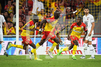 2022-08-27 - Seko FOFANA of Lens celebrate his goal with teammates during the French championship Ligue 1 football match between RC Lens and Stade Rennais (Rennes) on August 27, 2022 at Bollaert-Delelis stadium in Lens, France - FOOTBALL - FRENCH CHAMP - LENS V RENNES - FRENCH LIGUE 1 - SOCCER
