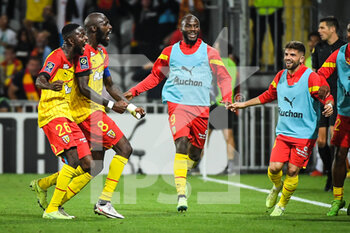 2022-08-27 - Seko FOFANA of Lens celebrate his goal with teammates during the French championship Ligue 1 football match between RC Lens and Stade Rennais (Rennes) on August 27, 2022 at Bollaert-Delelis stadium in Lens, France - FOOTBALL - FRENCH CHAMP - LENS V RENNES - FRENCH LIGUE 1 - SOCCER