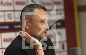 2022-08-27 - Coach of RC Lens Franck Haise answers to the media during the post-match press conference following the French championship Ligue 1 football match between RC Lens and Stade Rennais (Rennes) on August 27, 2022 at Bollaert-Delelis stadium in Lens, France - FOOTBALL - FRENCH CHAMP - LENS V RENNES - FRENCH LIGUE 1 - SOCCER