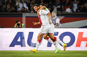 2022-08-28 - Kevin VOLLAND of Monaco celebrate his goal with Wissam BEN YEDDER of Monaco during the French championship Ligue 1 football match between Paris Saint-Germain and AS Monaco on August 28, 2022 at Parc des Princes stadium in Paris, France - FOOTBALL - FRENCH CHAMP - PARIS SG V MONACO - FRENCH LIGUE 1 - SOCCER