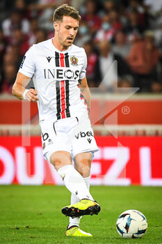 31/08/2022 - Aaron RAMSEY of Nice during the French championship Ligue 1 football match between LOSC Lille and OGC Nice on August 31, 2022 at Pierre Mauroy stadium in Villeneuve-d'Ascq near Lille, France - FOOTBALL - FRENCH CHAMP - LILLE V NICE - FRENCH LIGUE 1 - CALCIO