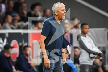 31/08/2022 - Lucien FAVRE of Nice during the French championship Ligue 1 football match between LOSC Lille and OGC Nice on August 31, 2022 at Pierre Mauroy stadium in Villeneuve-d'Ascq near Lille, France - FOOTBALL - FRENCH CHAMP - LILLE V NICE - FRENCH LIGUE 1 - CALCIO